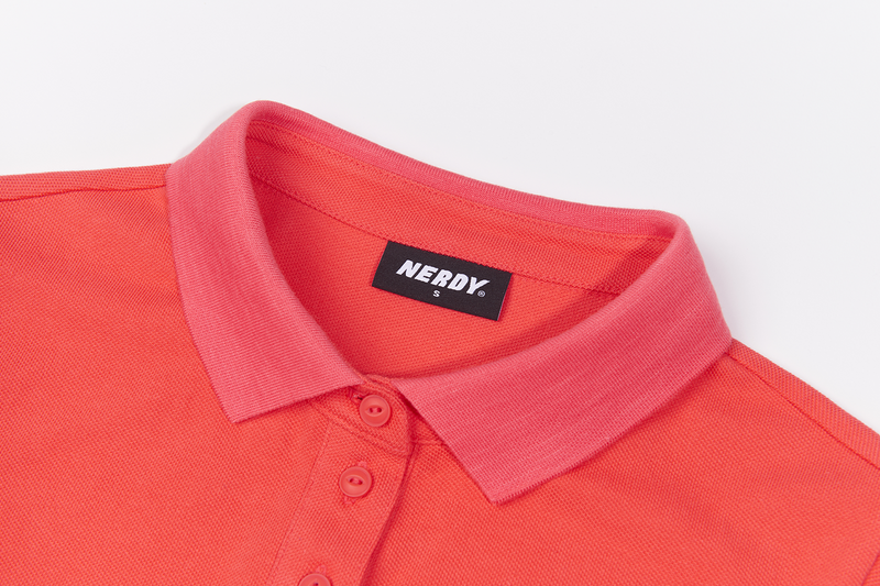 ウィメンズ ロゴ グラフィック ポロドレス コーラル / W's Logo Graphic Polo Dress Coral - whoisnerdy jp